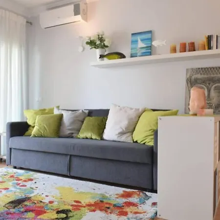 Brina, Stylish In Appartement *